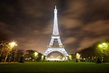Tapeta vliesová Eiffelova veža 167 - vliesová